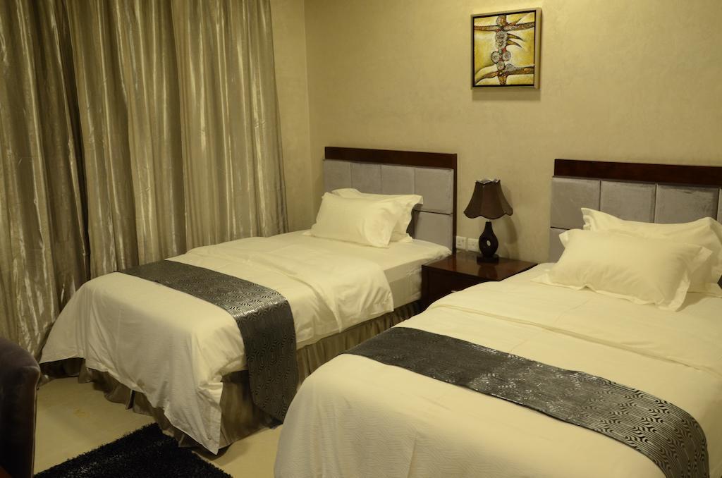 Reef Hotel Aparts Ajman Rum bild