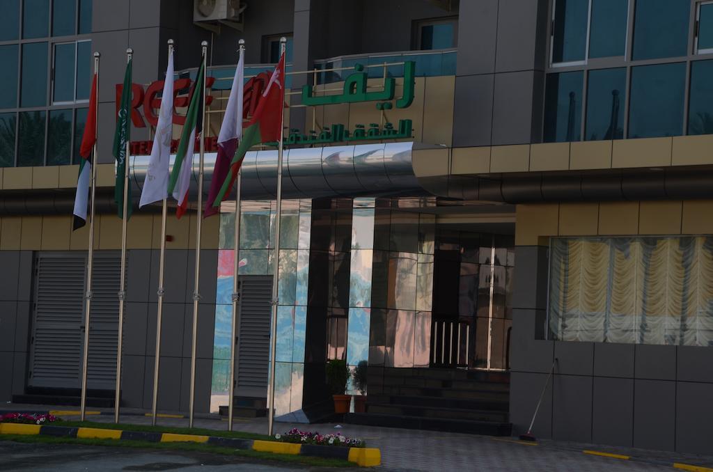 Reef Hotel Aparts Ajman Exteriör bild